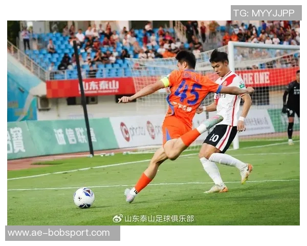 山东泰山B队于12月15日晚重返基地集结备战新赛季全力以赴再创佳绩