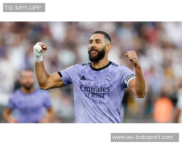 意甲最佳阵容揭晓莱奥安古伊萨领衔萨56入选表现出色