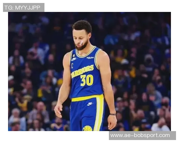 克洛尼表现不佳17投仅4中三分球命中率低迷助攻与篮板难掩失利 克洛尼表现不佳17投仅4中三分球命中率低迷助攻与篮板难掩失利