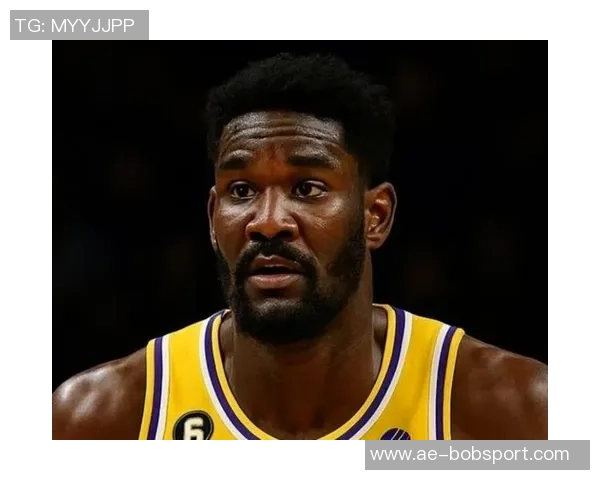 湖人连败期间艾顿表现低迷场均仅得65分和55个篮板命中率不足40