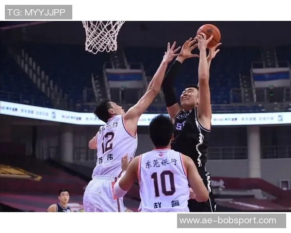 本赛季CBA场均出场时间榜揭晓贺希宁陆文博林庭谦位列前三