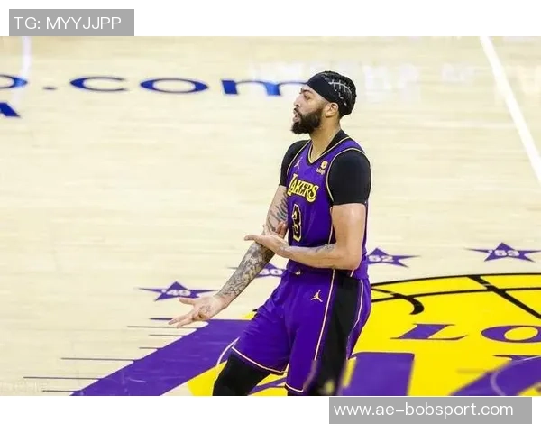 浓眉坚定信念每场比赛全力以赴争取胜利不放弃 浓眉坚定信念每场比赛全力以赴争取胜利不放弃