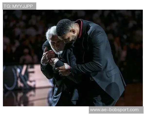 科尔回应波波言论称邓肯是其荣誉基础与库里关系相似