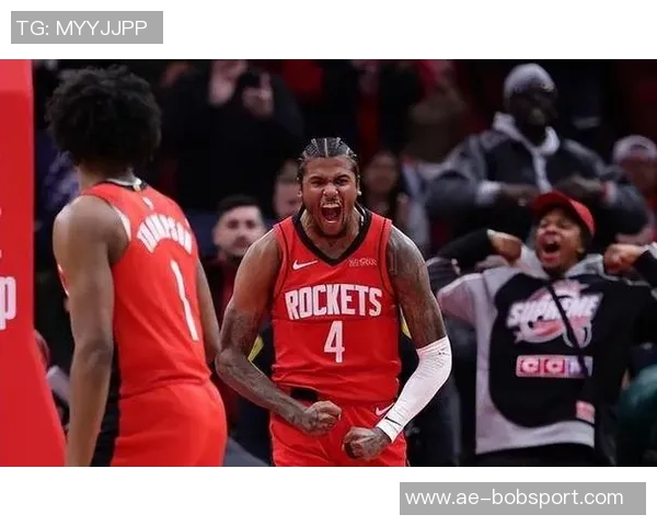 布克赞杰伦格林潜力无限称其进攻风格极具侵略性